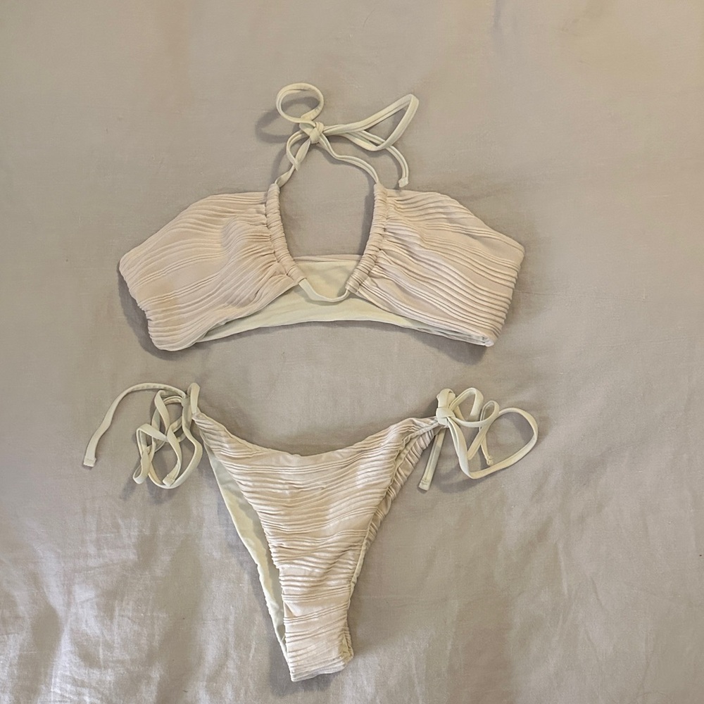 Zaful Textured Cream Bikini Set